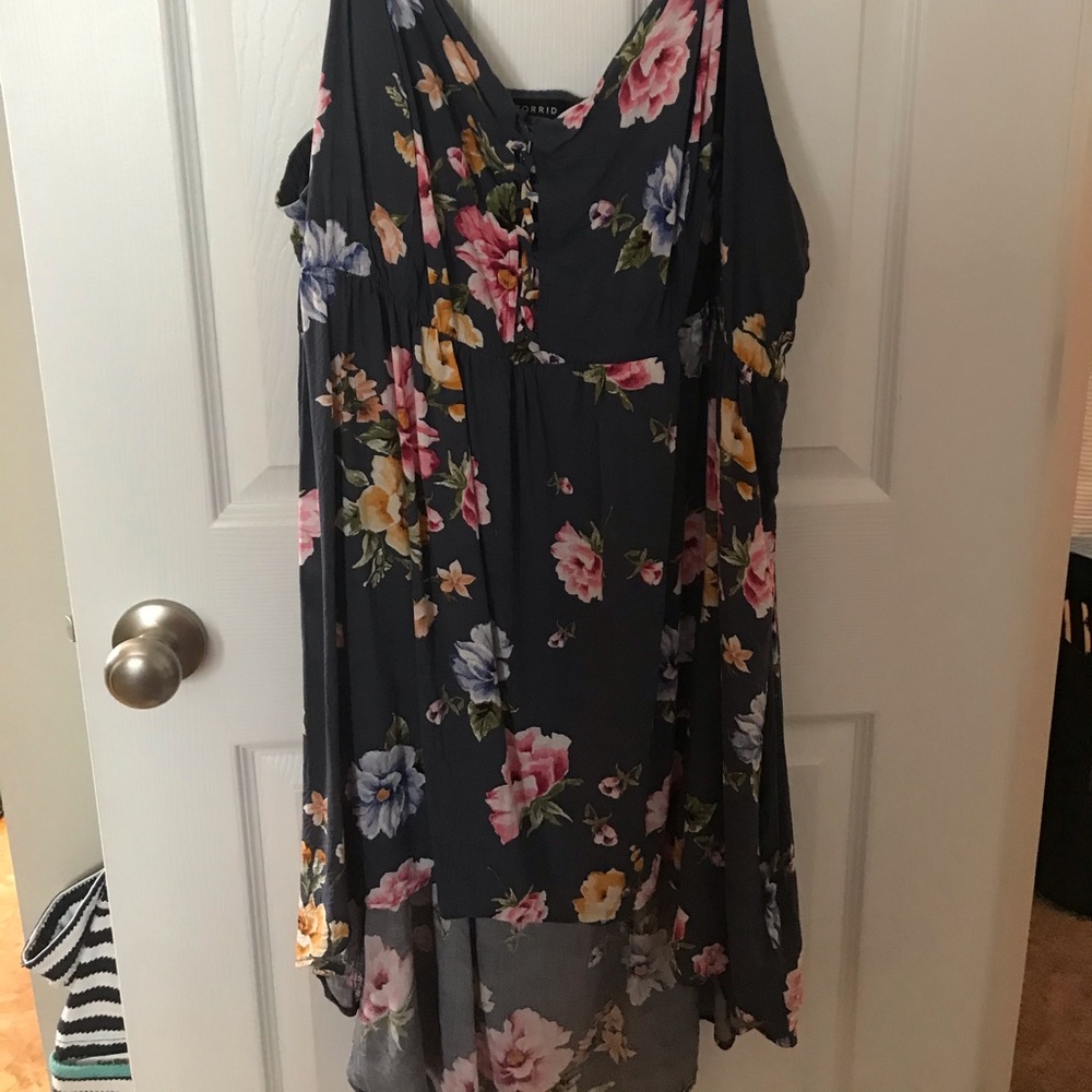 Torrid sz 5 (28/30) high/low babydoll tank